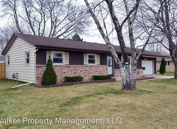 2nd image of 1910 Revere Ln