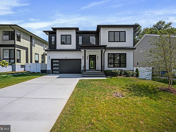 2nd image of 1817 Peabody Dr