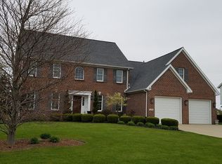 2206 Augusta Dr, Fremont, OH 43420