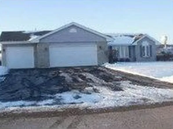 129 Autumnwood Ln, Davis Junction, IL 61020