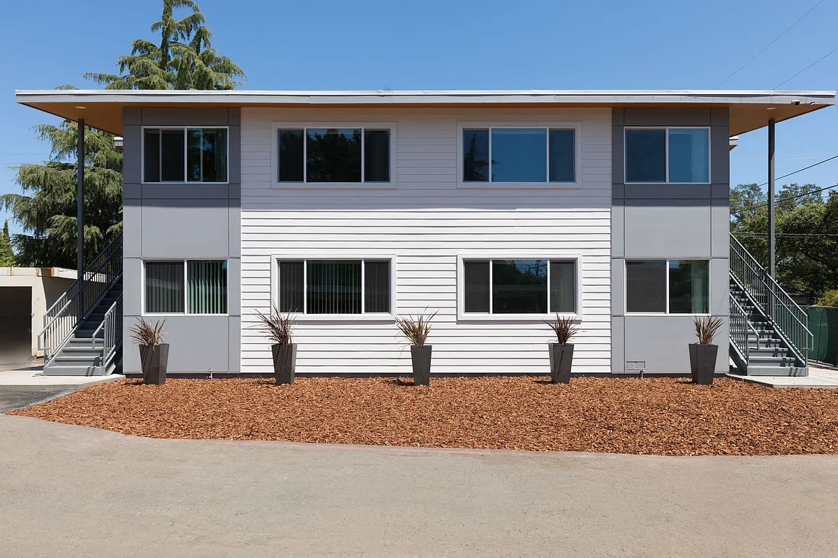 Building Photo - Santa Rosa Oaks