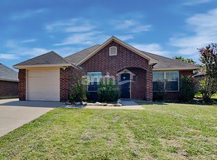 632 Jordan Ln, Waxahachie, TX 75165