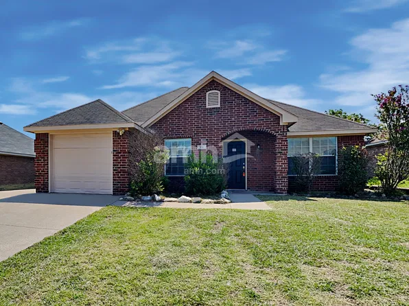 632 Jordan Ln, Waxahachie, TX 75165