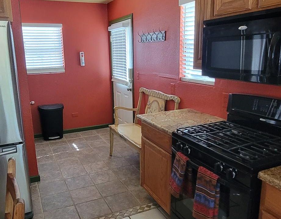 1st image of 5502B Topaz St