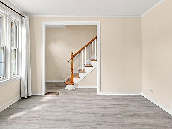 3rd image of 3331 S 56th Ct