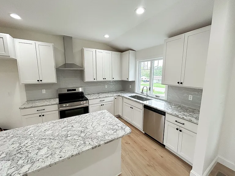 3654 Rolling Ridge Rd NE #UP — Photo 6