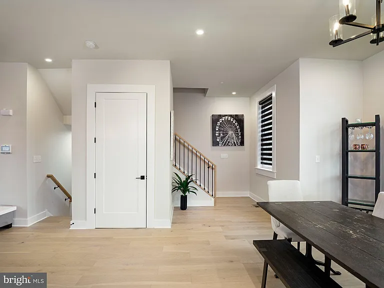 304 Squire Dr — Photo 18