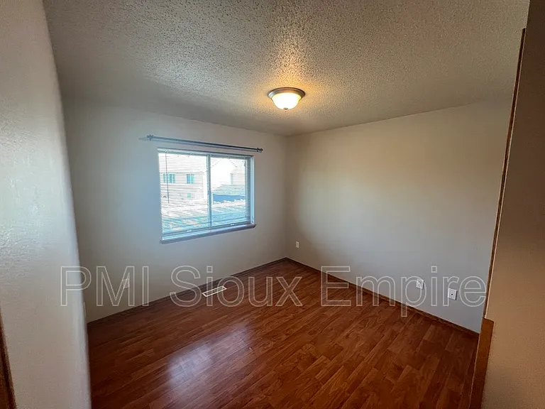 4829 S Wilson Ave — Photo 14