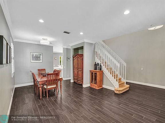 5th image of 4228 Laurel Ridge Cir