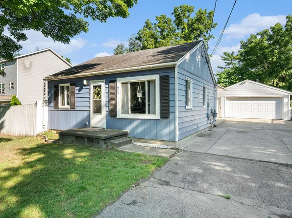 71 Jonquil St SW, Grand Rapids, MI 49548