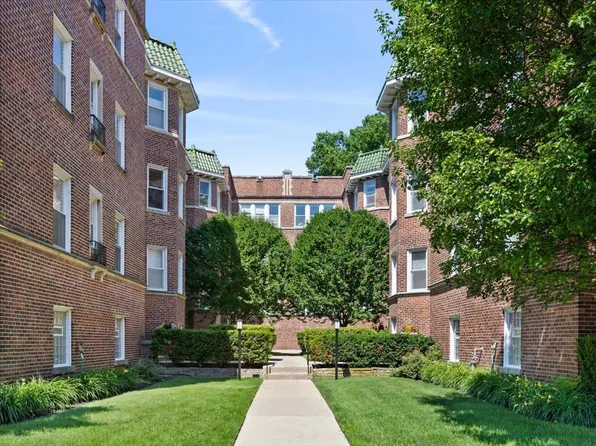 (undisclosed Address), Evanston, IL 60202