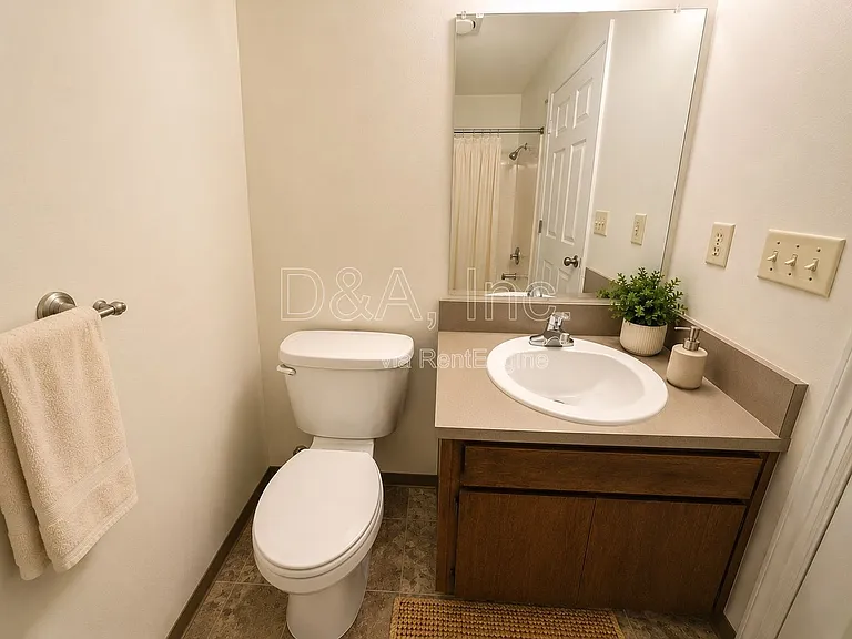 697 Jefferson St SE #6 — Photo 6
