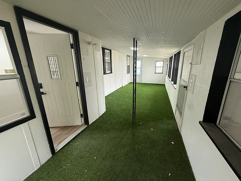 2050 E Grand Ave — Photo 8