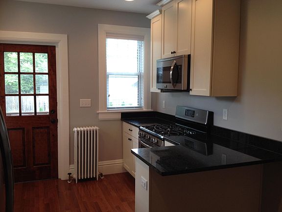 3rd image of 615 Nevin Ave