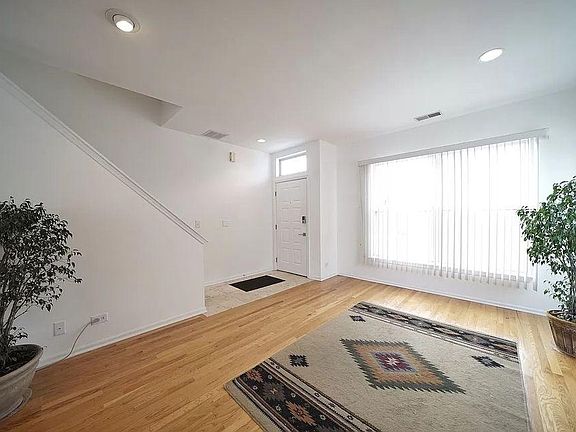 3rd image of 8724 W Catherine Ave APT H