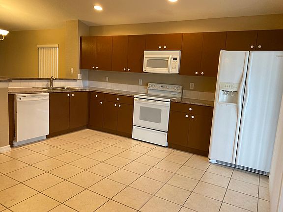 3rd image of 11352 Palm Island Ave
