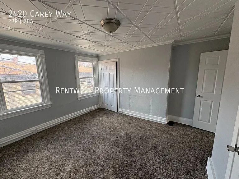 2420 Carey Way — Photo 15