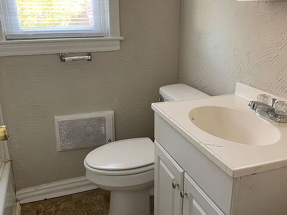 5th image of 1219-21 Pierce St
