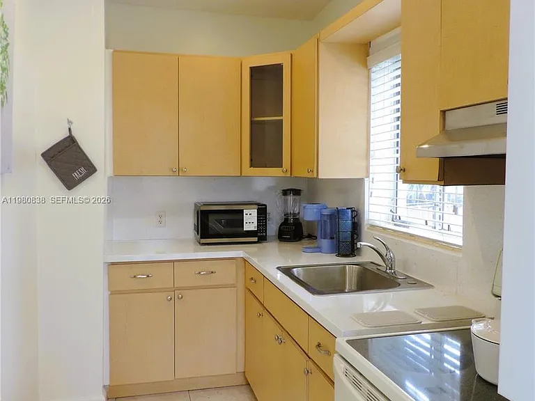 3134 SW 25th Ter — Photo 20