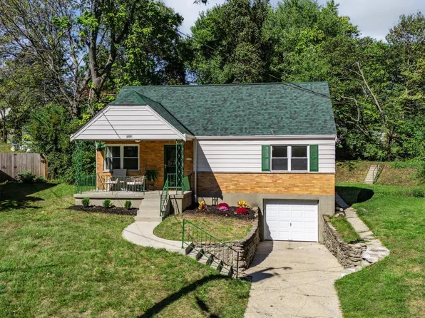 1099 Belvoir Ln, Cincinnati, OH 45238