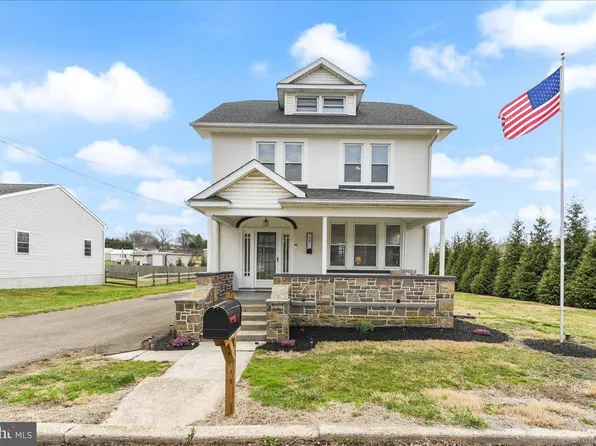 157 Pine St, Toughkenamon, PA 19374