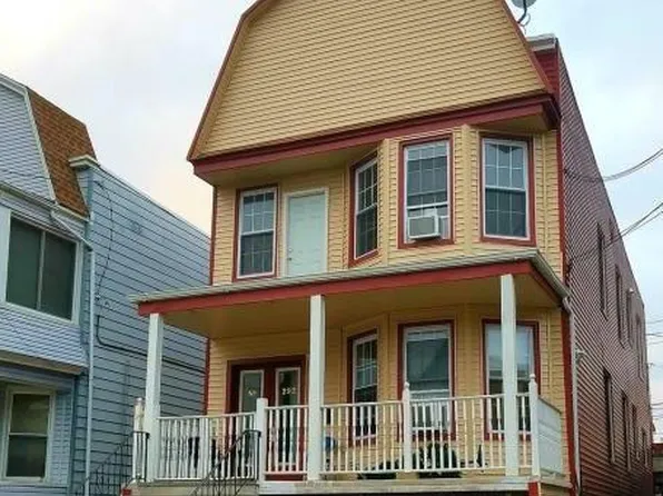 292 Woodlawn Ave Fl 2, Jersey City, NJ 07305