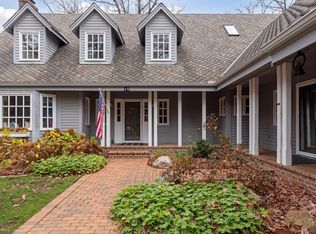 40 Sunny Side Ln, Saint Paul, MN 55118