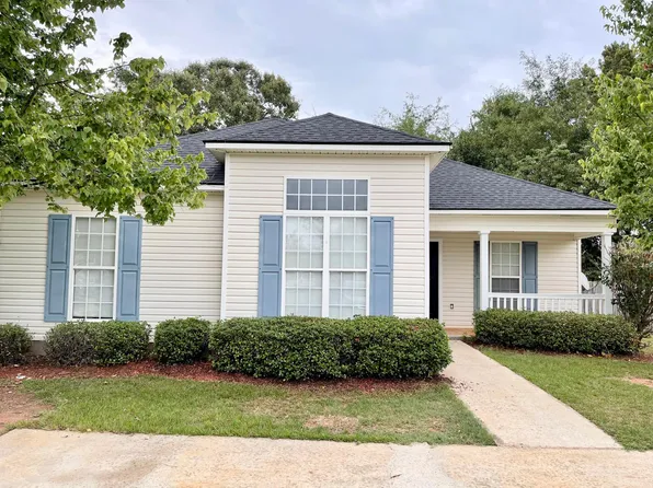 108 Candy Ln, Warner Robins, GA 31088