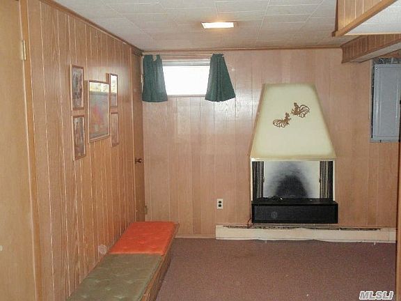 5th image of 413 Charles Ave