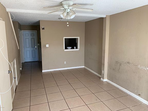 2nd image of 609 Marigny Cir #B-d-a