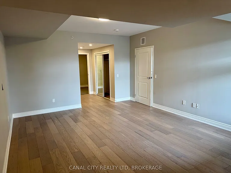 10 Albert St E #303 — Photo 17