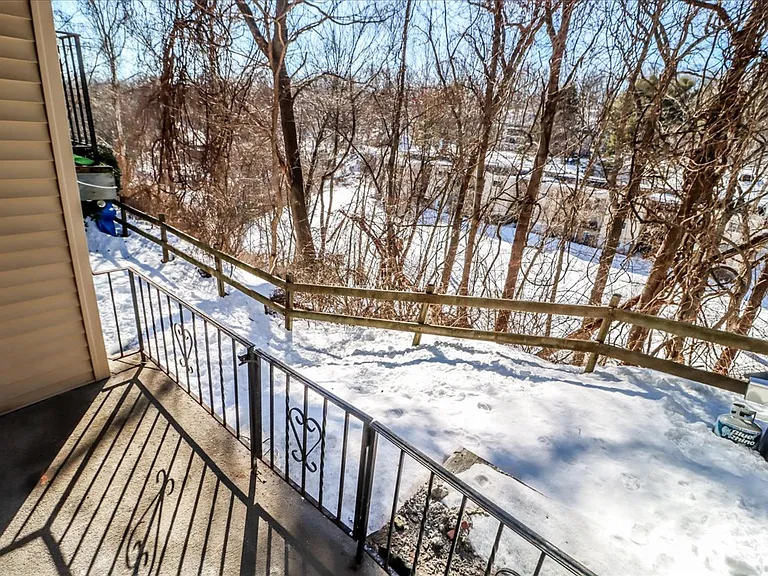 615 Fox Run Ln — Photo 19