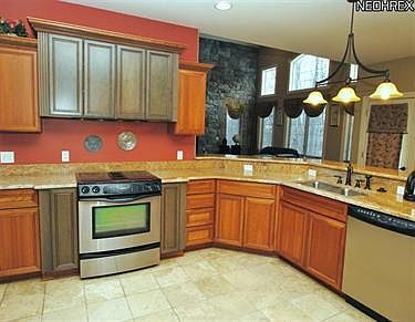 5th image of 3646 Torrey Pines Dr