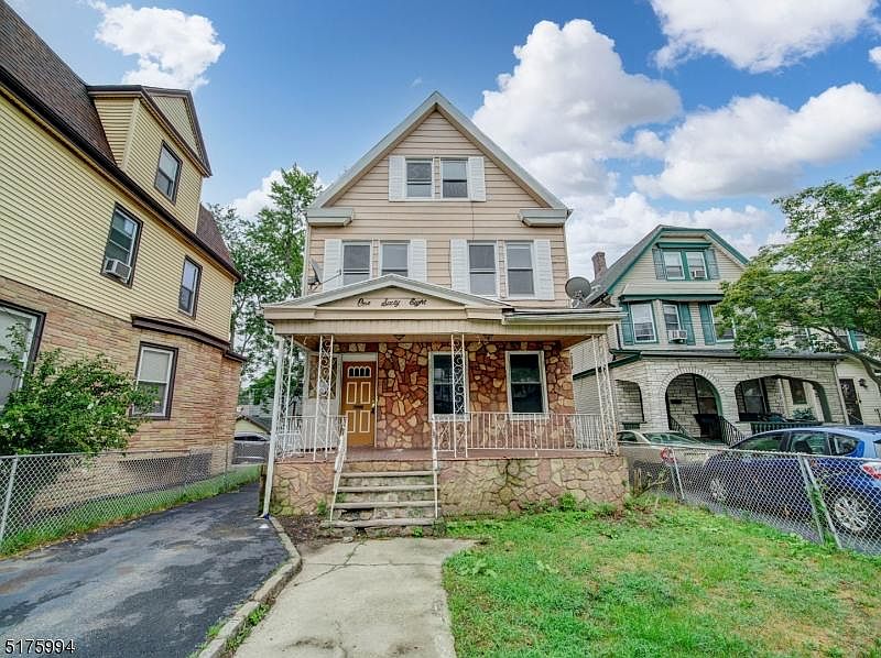 1st image of 168 N Munn Ave