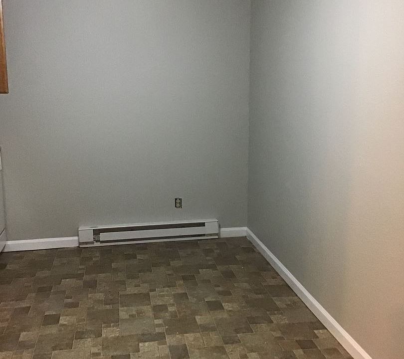 2nd image of 807 N Red Bud Trl APT 4