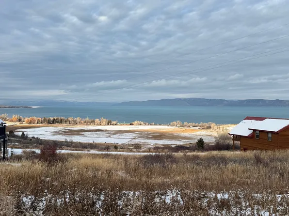 1470 N Trapper Loop, Garden City, UT 84028