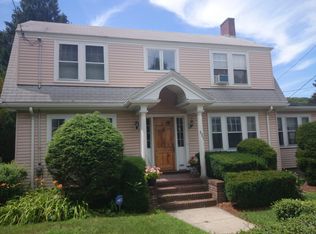 325 Pond St, Jamaica Plain, MA 02130