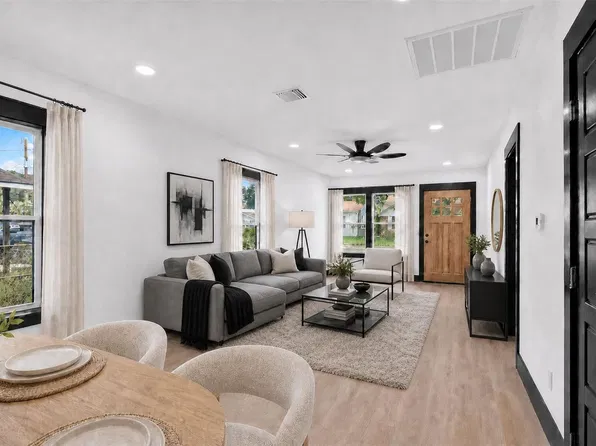 1506 Clay St, Brenham, TX 77833