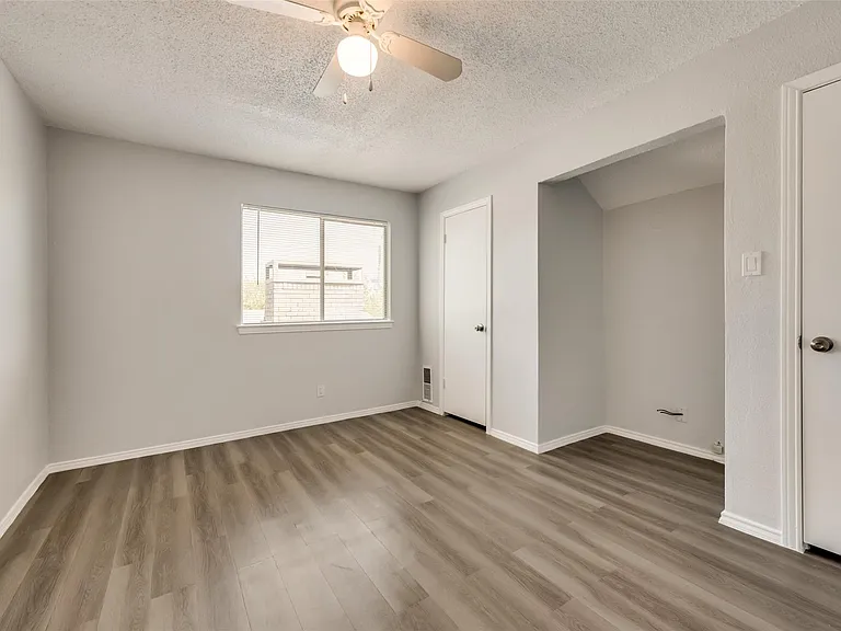 5209 Daytona Dr — Photo 14
