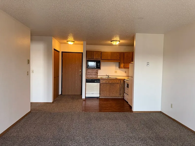 Gatewood Apartments — Photo 25