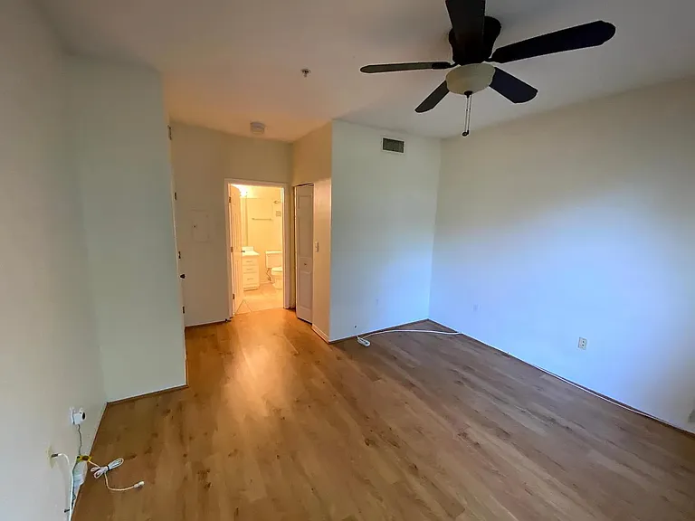 5608 Pinnacle Heights Cir #202 — Photo 6