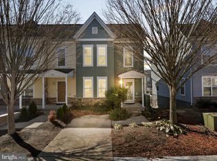 5059 Kimi Gray Ct SE, Washington, DC 20019