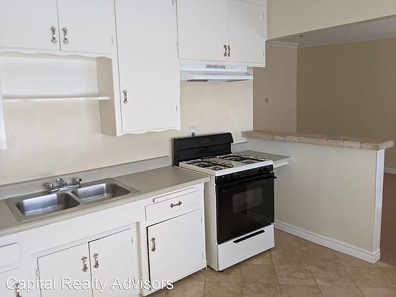 4th image of 610 Orange Ave APT 6