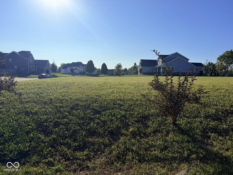 2nd image of 1218 N Buck Creek Rd