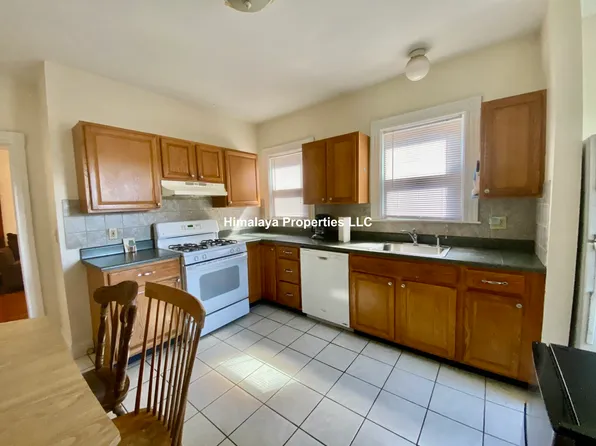 42 Bromfield Rd #2, Somerville, MA 02144