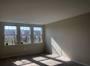 7825 Mistletoe Dr, Elkridge, MD 21075