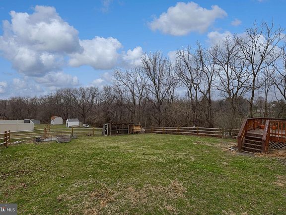 5th image of 3333 Druck Valley Rd