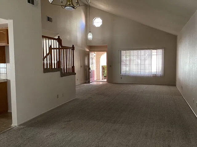 4 bed, 3.0 bath, 2350 sqft, $2,950 — Photo 2