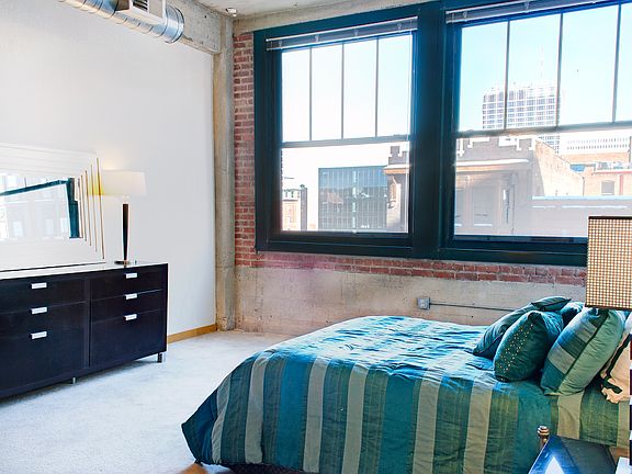 2nd image of 930 Broadway Blvd APT 404