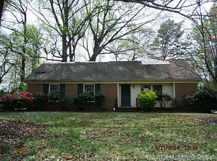6012 Craftsbury Dr, Charlotte, NC 28215